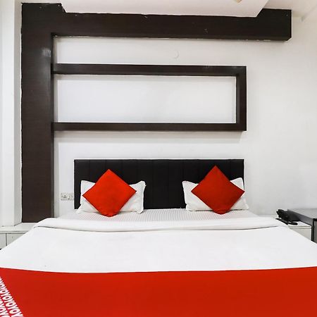 Oyo Flagship Just-9 Inn Near Sahara Ganj Mall Lucknow Bagian luar foto
