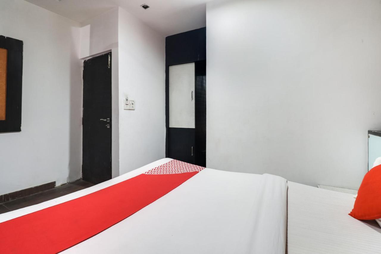 Oyo Flagship Just-9 Inn Near Sahara Ganj Mall Lucknow Bagian luar foto