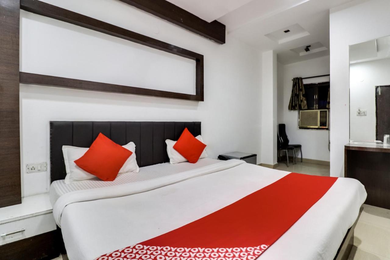 Oyo Flagship Just-9 Inn Near Sahara Ganj Mall Lucknow Bagian luar foto