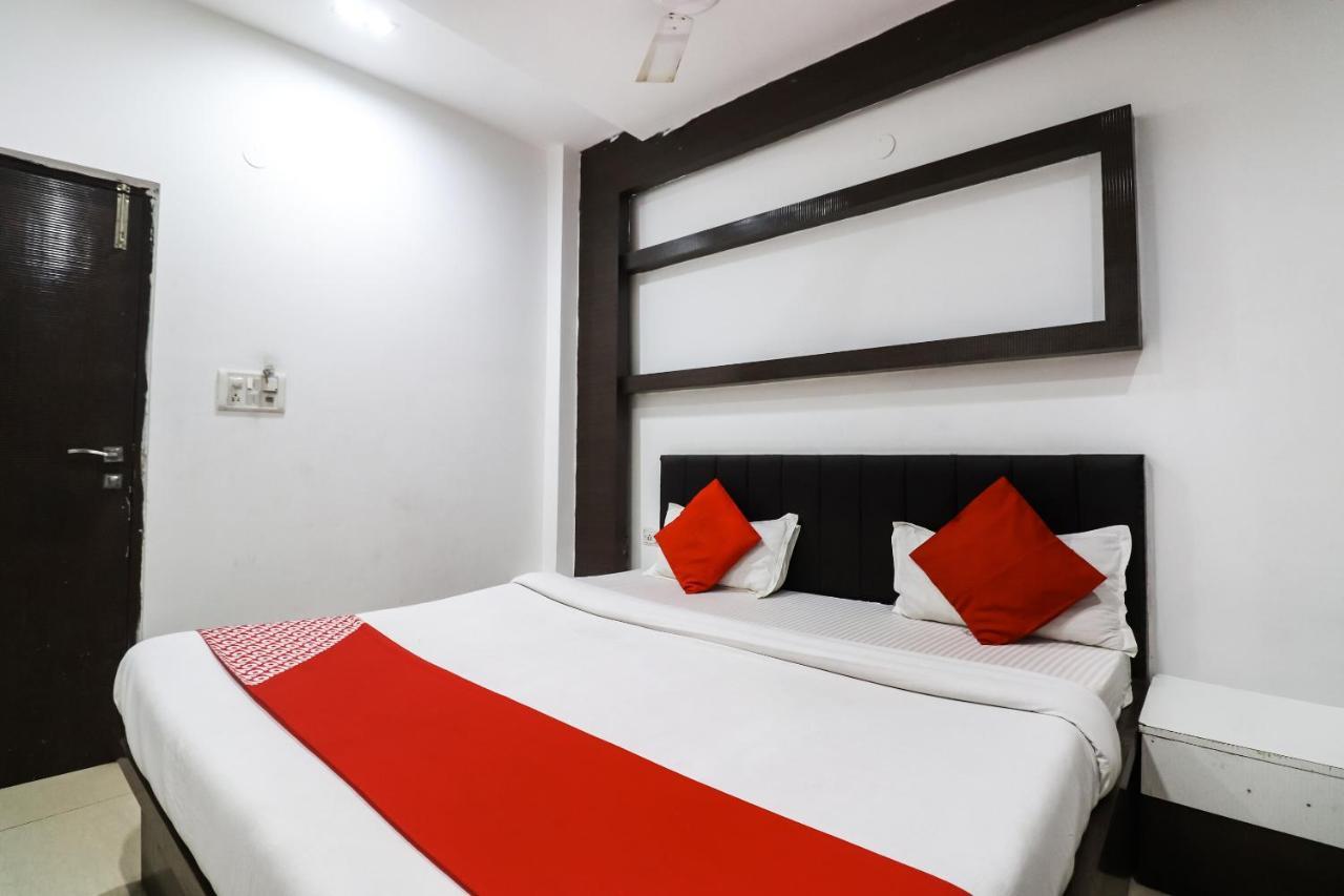 Oyo Flagship Just-9 Inn Near Sahara Ganj Mall Lucknow Bagian luar foto
