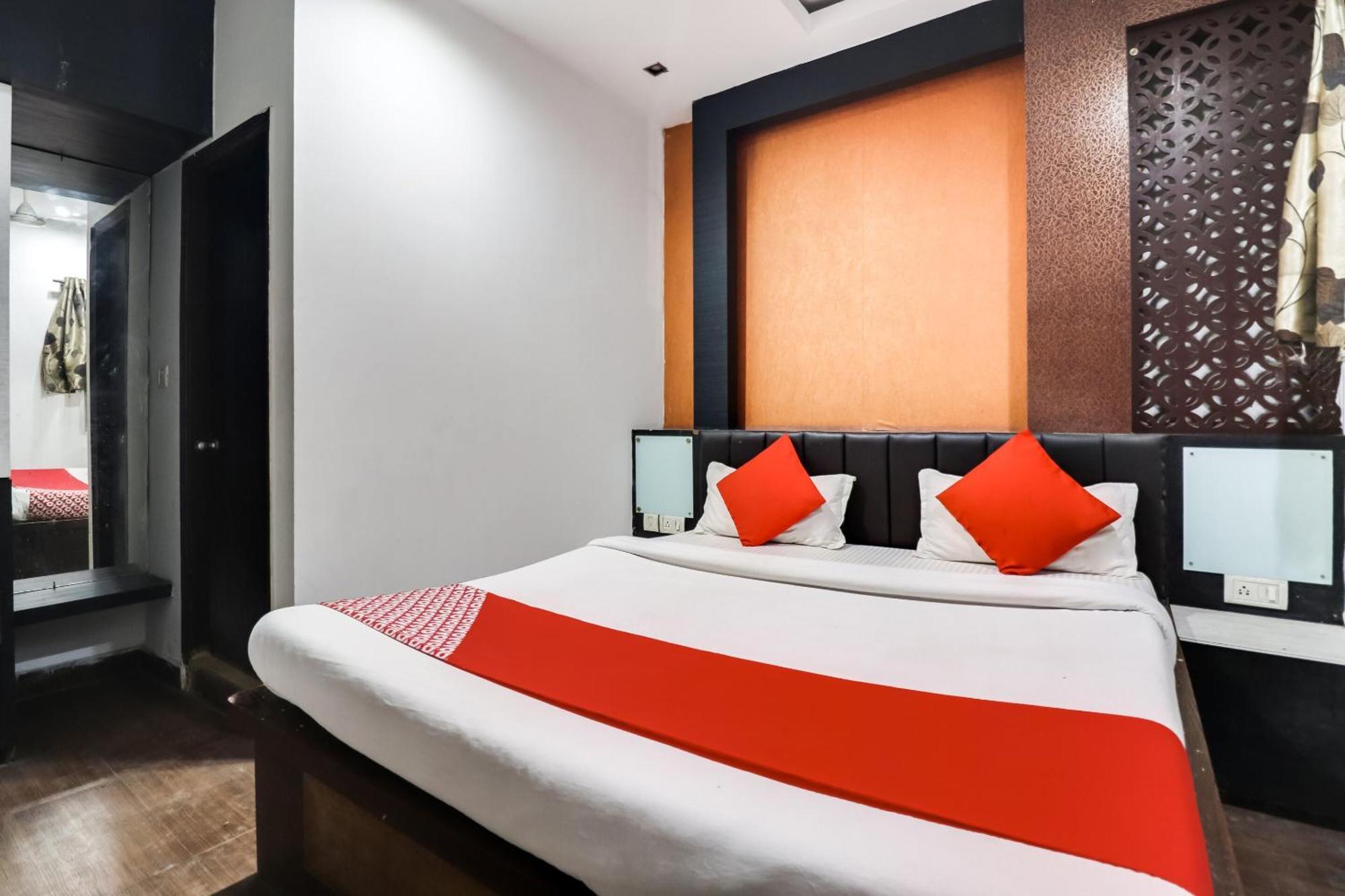 Oyo Flagship Just-9 Inn Near Sahara Ganj Mall Lucknow Bagian luar foto